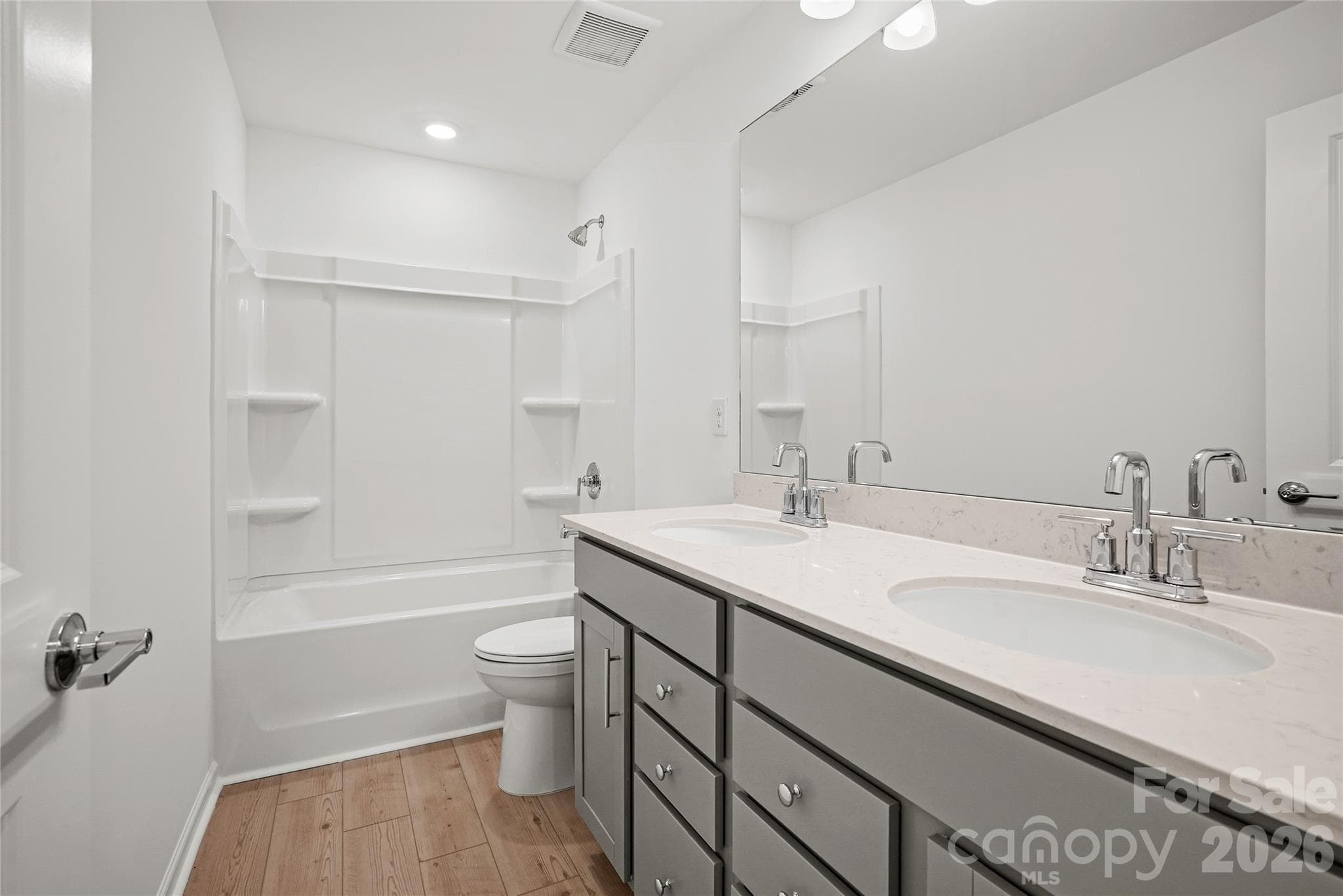 Single Family Residence at 547 Cottage Garden Lane, Belmont, photo 13 of 41