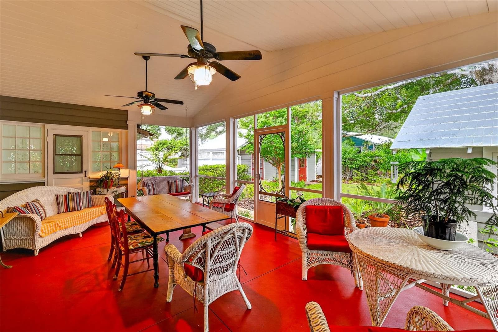 Single Family Residence at 1046 N MCDONALD ST, MOUNT DORA, photo 30 of 58