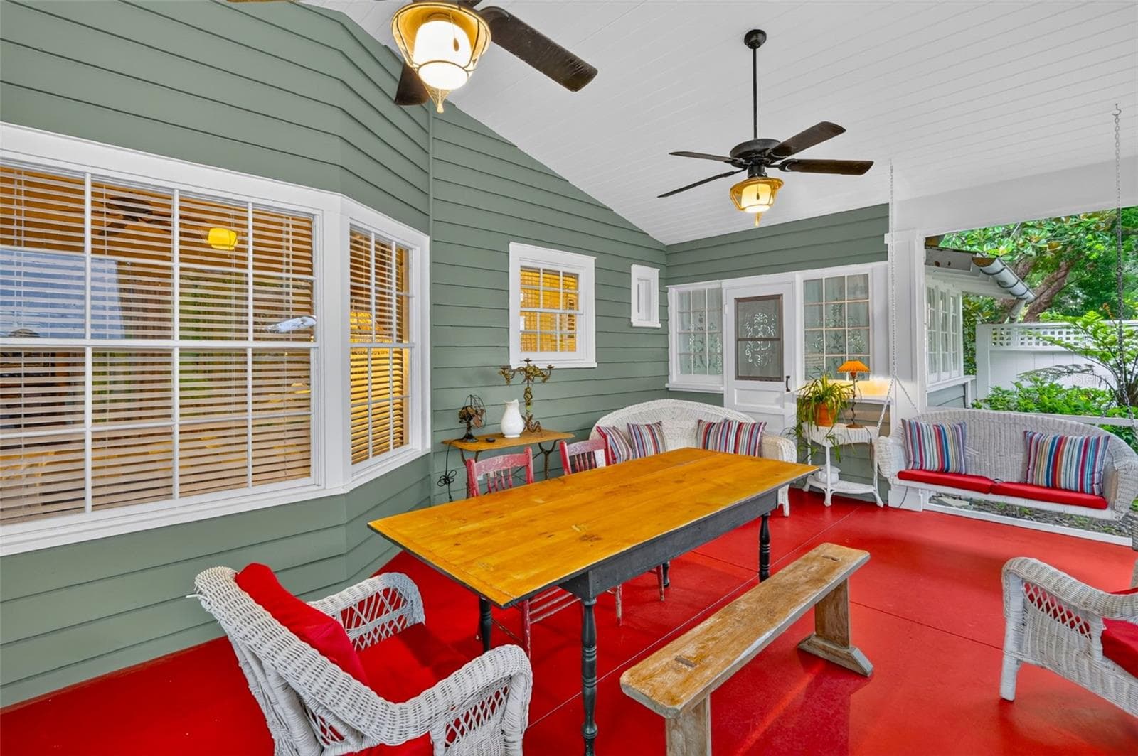 Single Family Residence at 1046 N MCDONALD ST, MOUNT DORA, photo 31 of 58