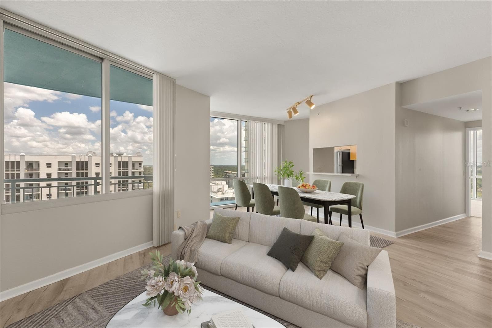Condominium at 322 E CENTRAL BLVD #1910, ORLANDO, photo 4 of 25