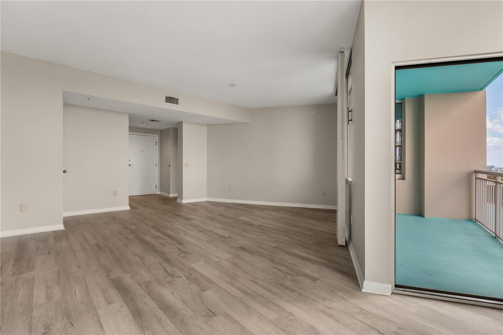 Condominium at 322 E CENTRAL BLVD #1910, ORLANDO, photo 12 of 25