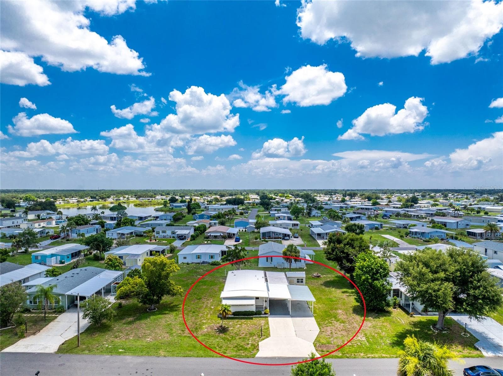 Mobile Home at 1515 SANDERLING DR, ENGLEWOOD, photo 4 of 40