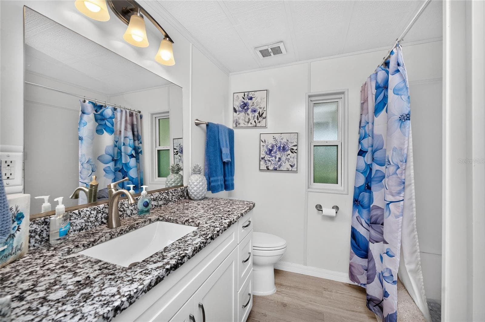 Mobile Home at 1515 SANDERLING DR, ENGLEWOOD, photo 24 of 40