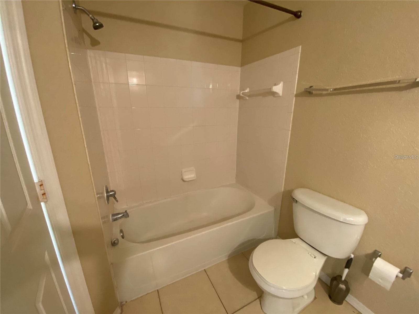 Master Bathroom - 5005 CITY ST #1335, ORLANDO