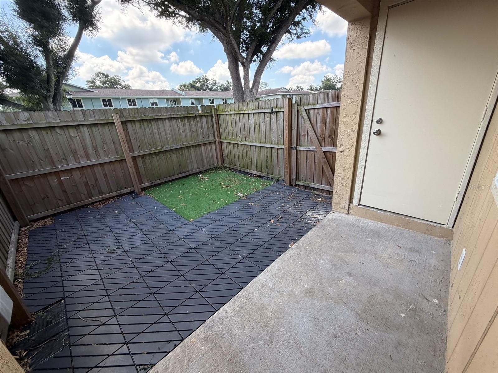 Condominium at 233 THORN TREE PL, BRANDON, photo 14 of 20