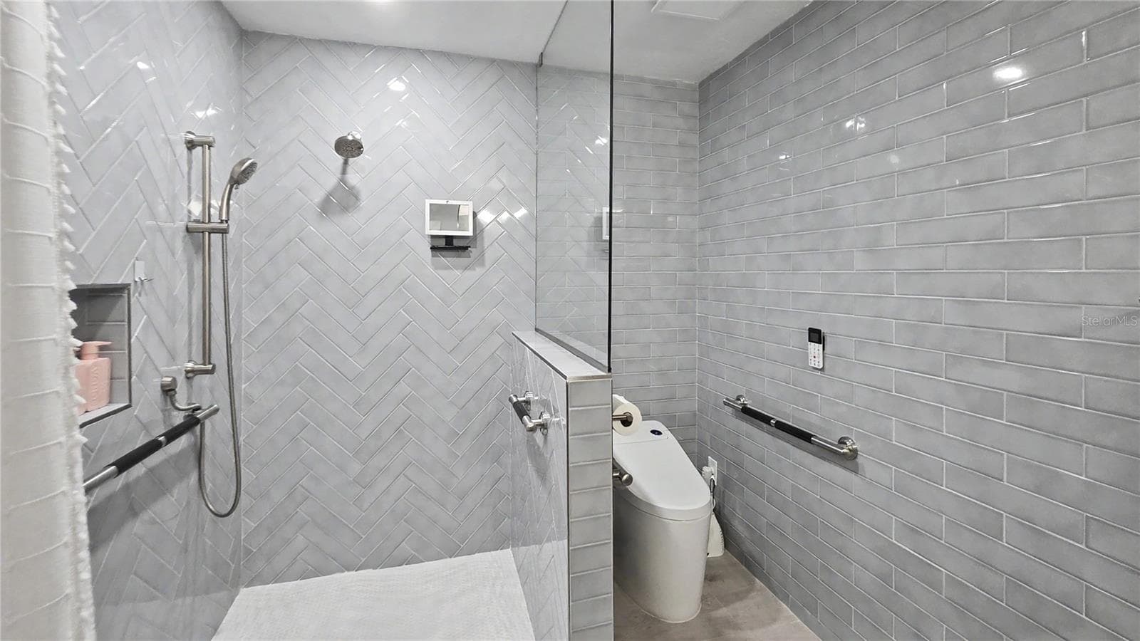 Ensuite Bathroom 1 - 5143 SANDY BEACH AVE, SARASOTA