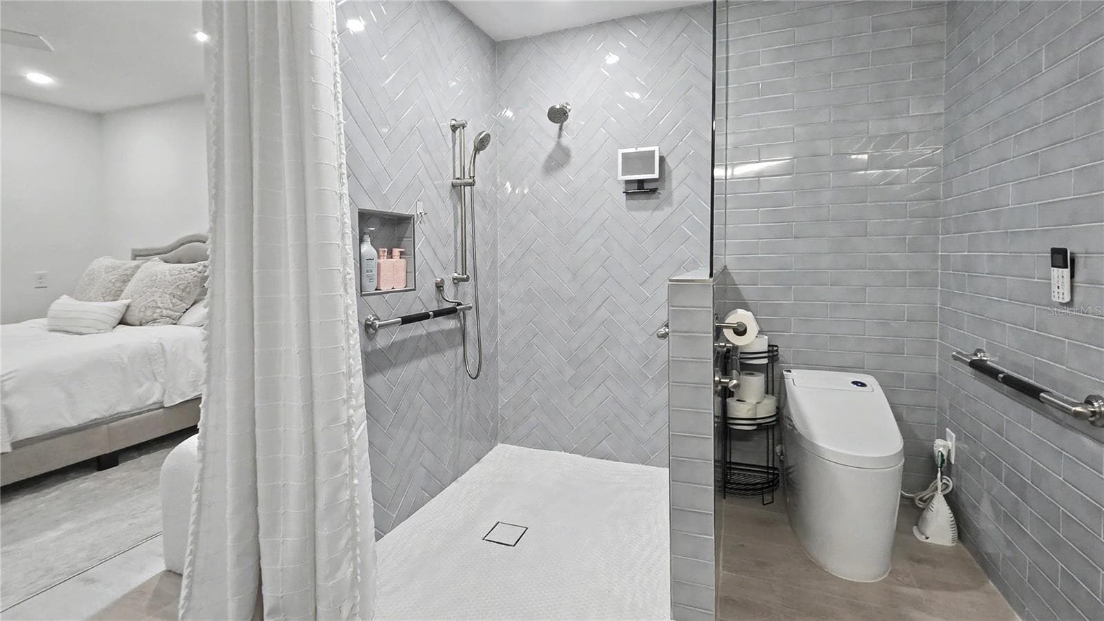 Ensuite Bathroom 3 - 5143 SANDY BEACH AVE, SARASOTA