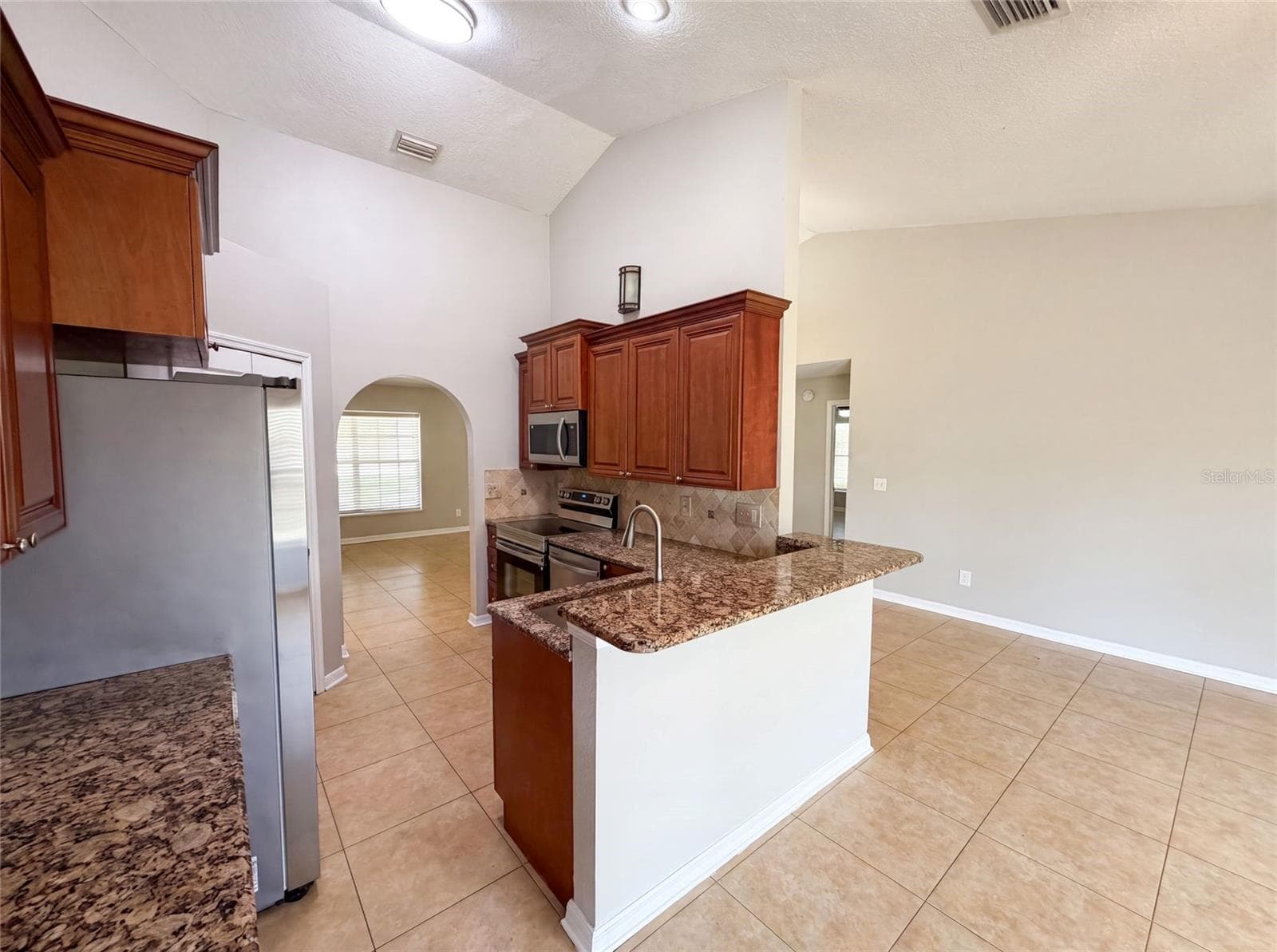 Single Family Residence at 17802 JEFFERSON ST, WINTER GARDEN, photo 5 of 28