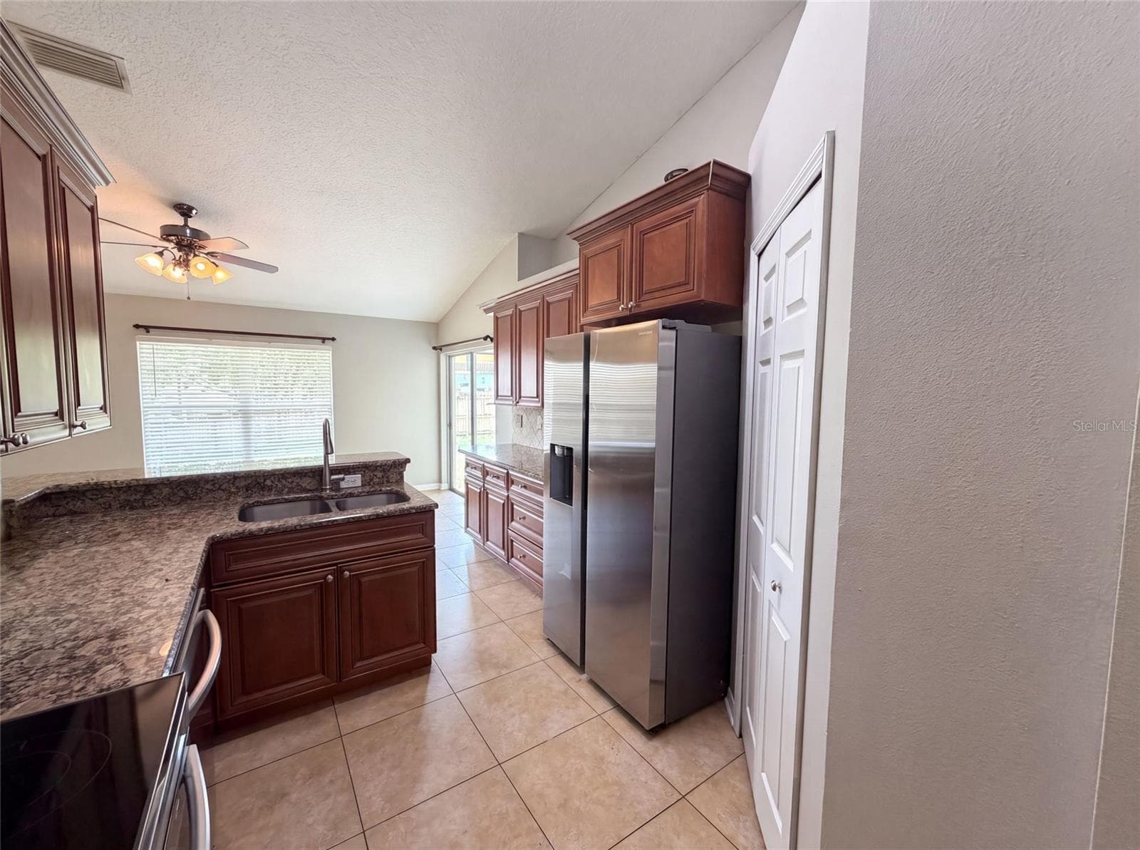 Single Family Residence at 17802 JEFFERSON ST, WINTER GARDEN, photo 3 of 28