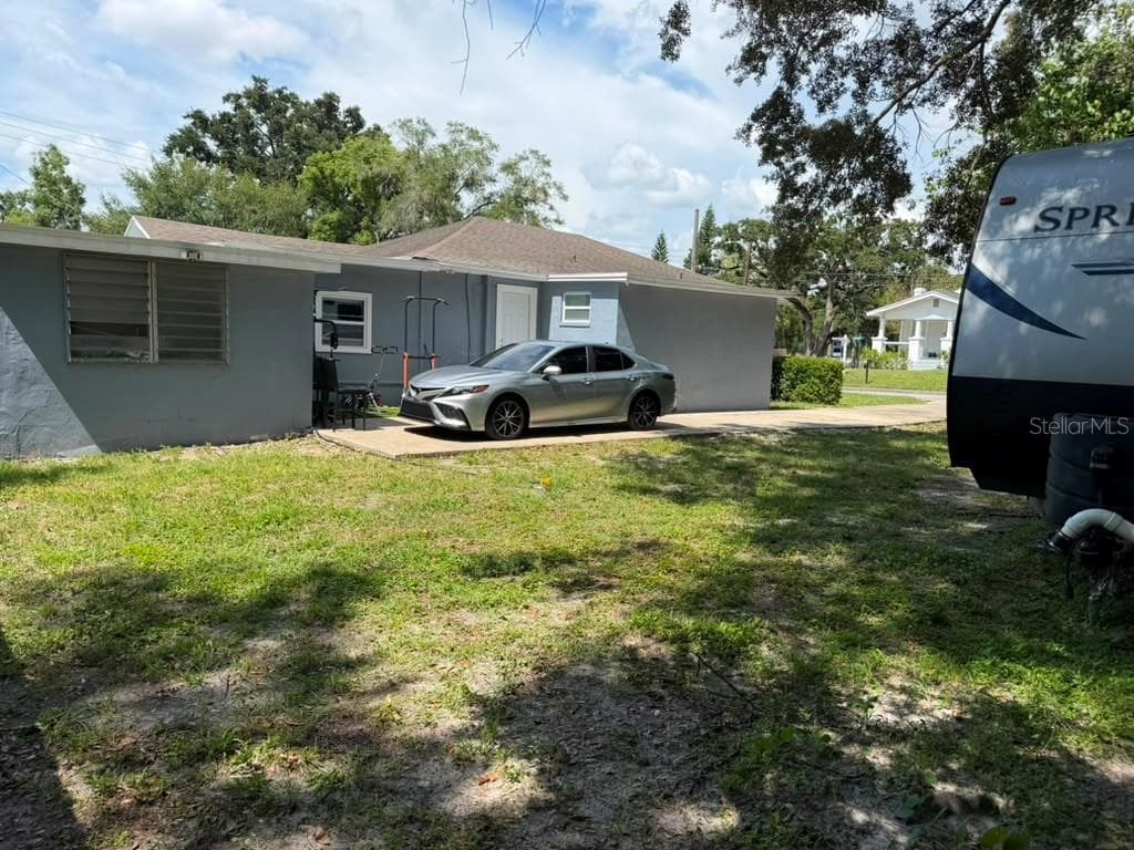 Single Family Residence at 703 E HAMILTON AVE, TAMPA, photo 47 of 99
