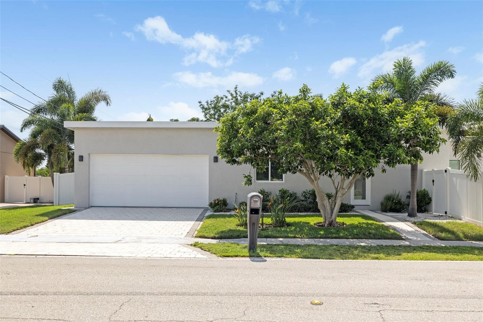 Single Family Residence at 4524 RIVERWOOD AVE, SARASOTA, photo 45 of 60
