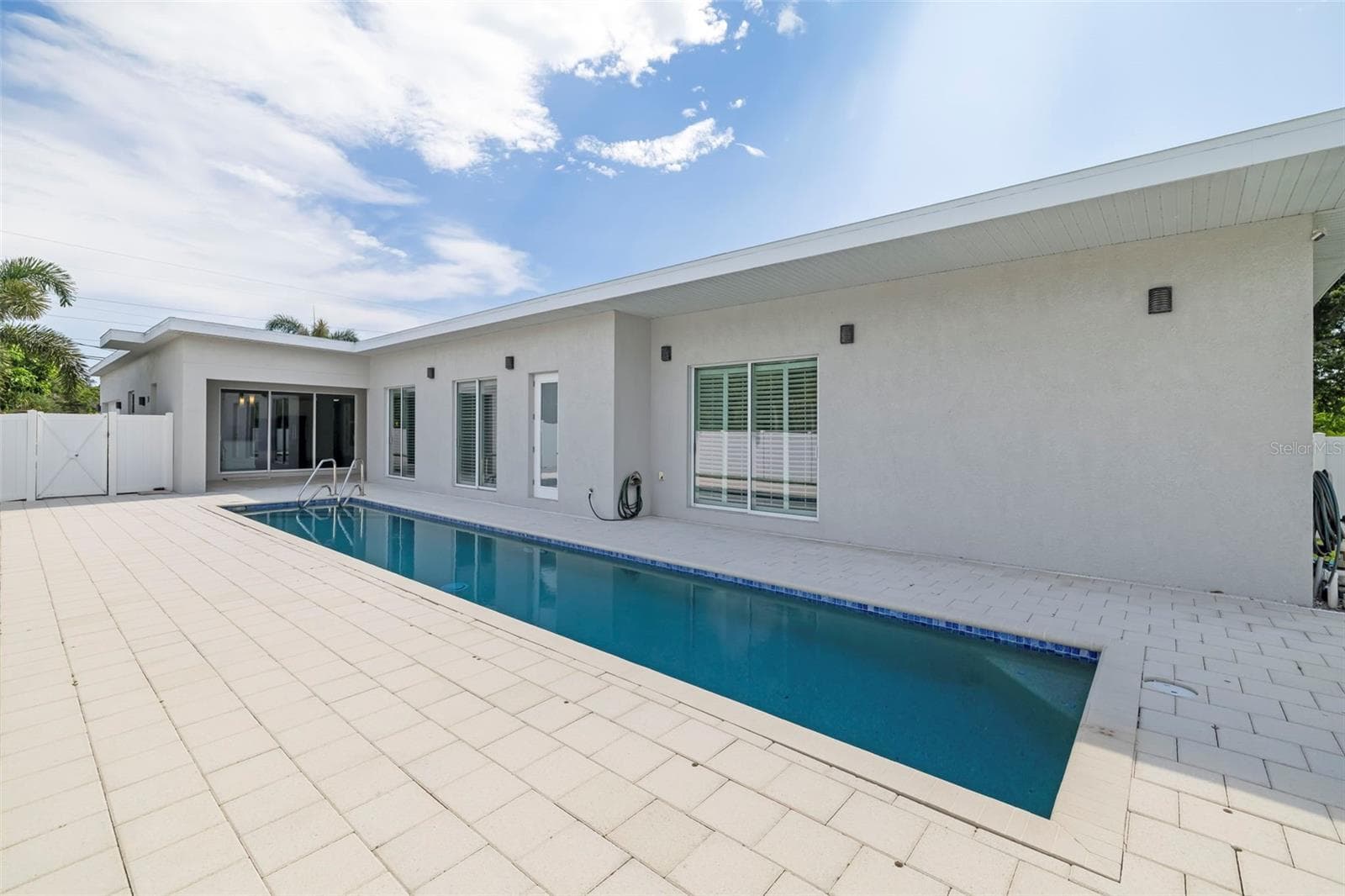 Single Family Residence at 4524 RIVERWOOD AVE, SARASOTA, photo 2 of 60