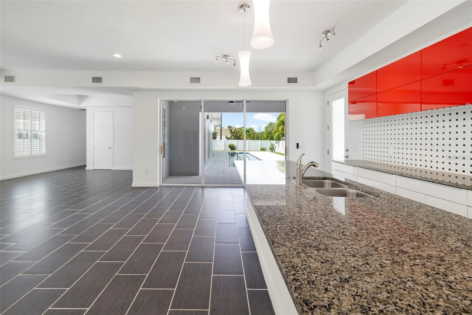 Single Family Residence at 4524 RIVERWOOD AVE, SARASOTA, photo 14 of 60