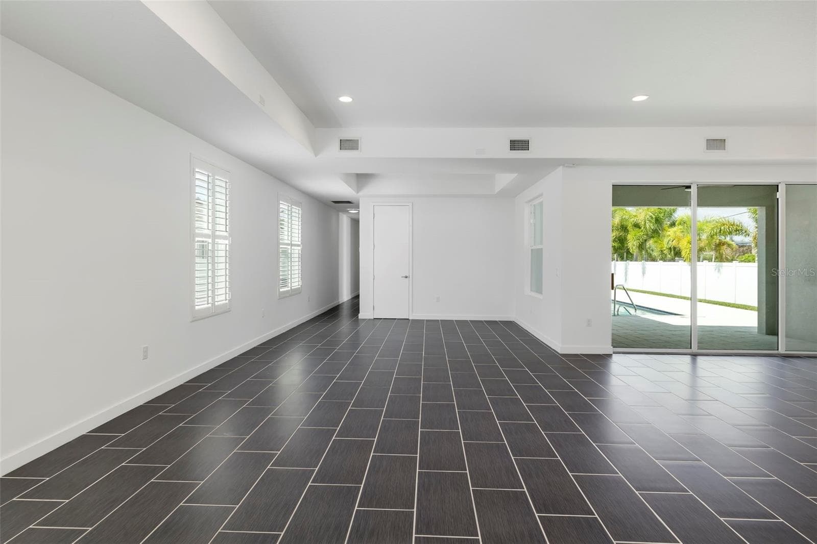 Single Family Residence at 4524 RIVERWOOD AVE, SARASOTA, photo 17 of 60