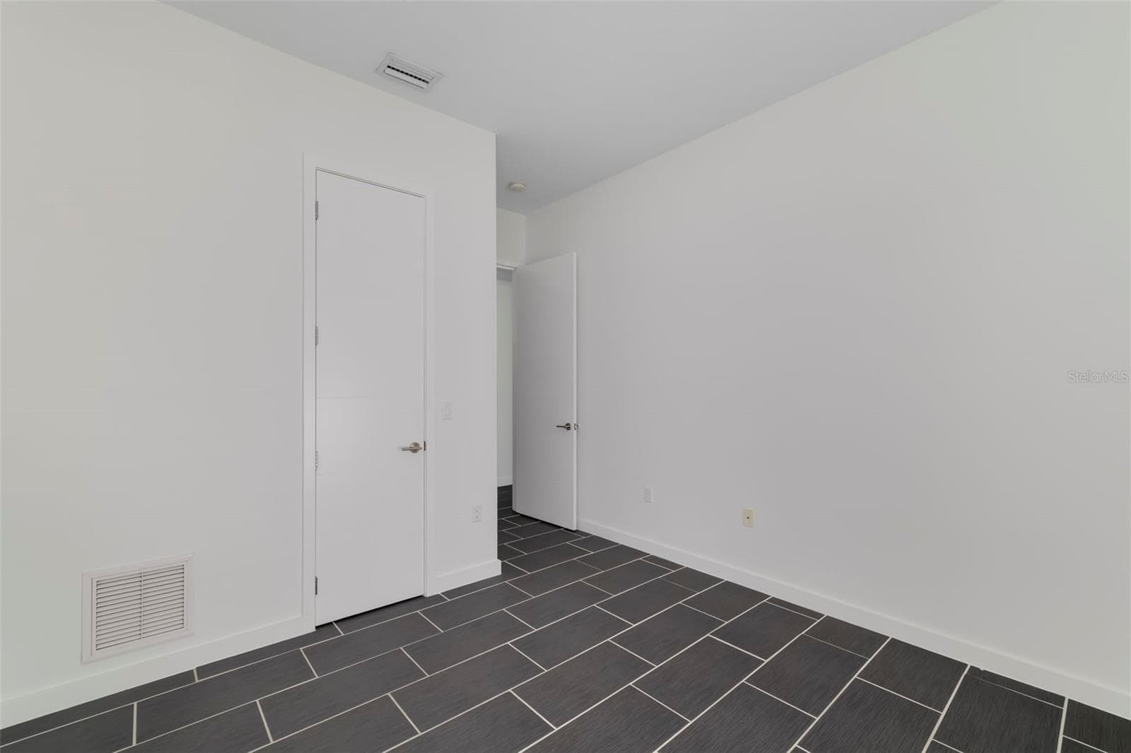 Single Family Residence at 4524 RIVERWOOD AVE, SARASOTA, photo 21 of 60