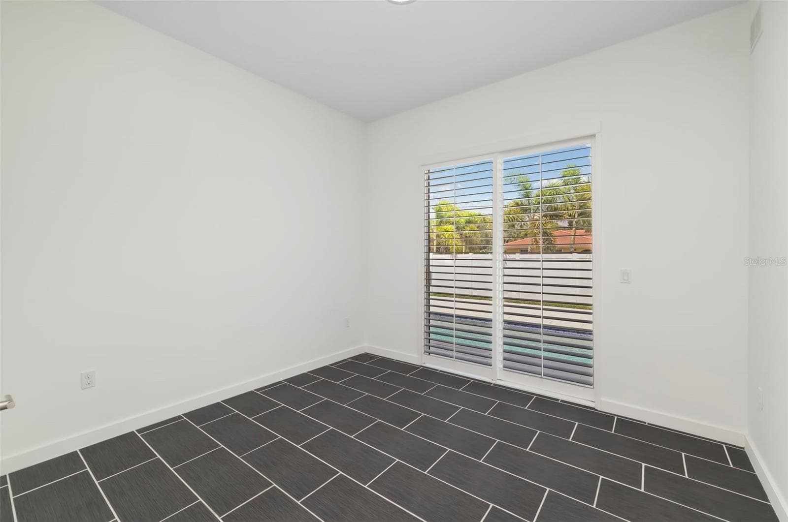 Single Family Residence at 4524 RIVERWOOD AVE, SARASOTA, photo 22 of 60