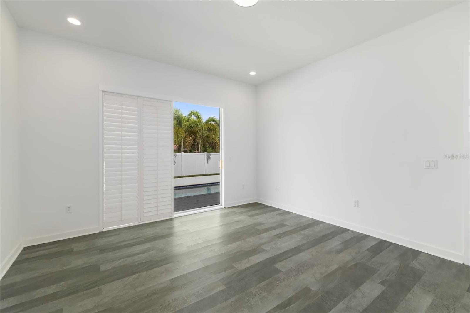 Single Family Residence at 4524 RIVERWOOD AVE, SARASOTA, photo 30 of 60