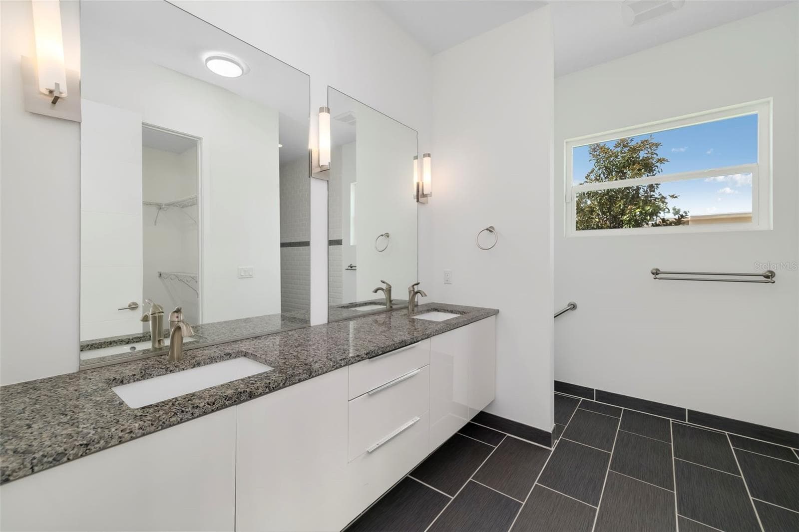 Single Family Residence at 4524 RIVERWOOD AVE, SARASOTA, photo 31 of 60