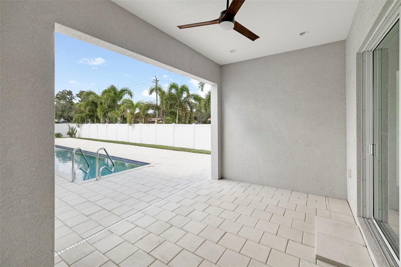 Single Family Residence at 4524 RIVERWOOD AVE, SARASOTA, photo 40 of 60