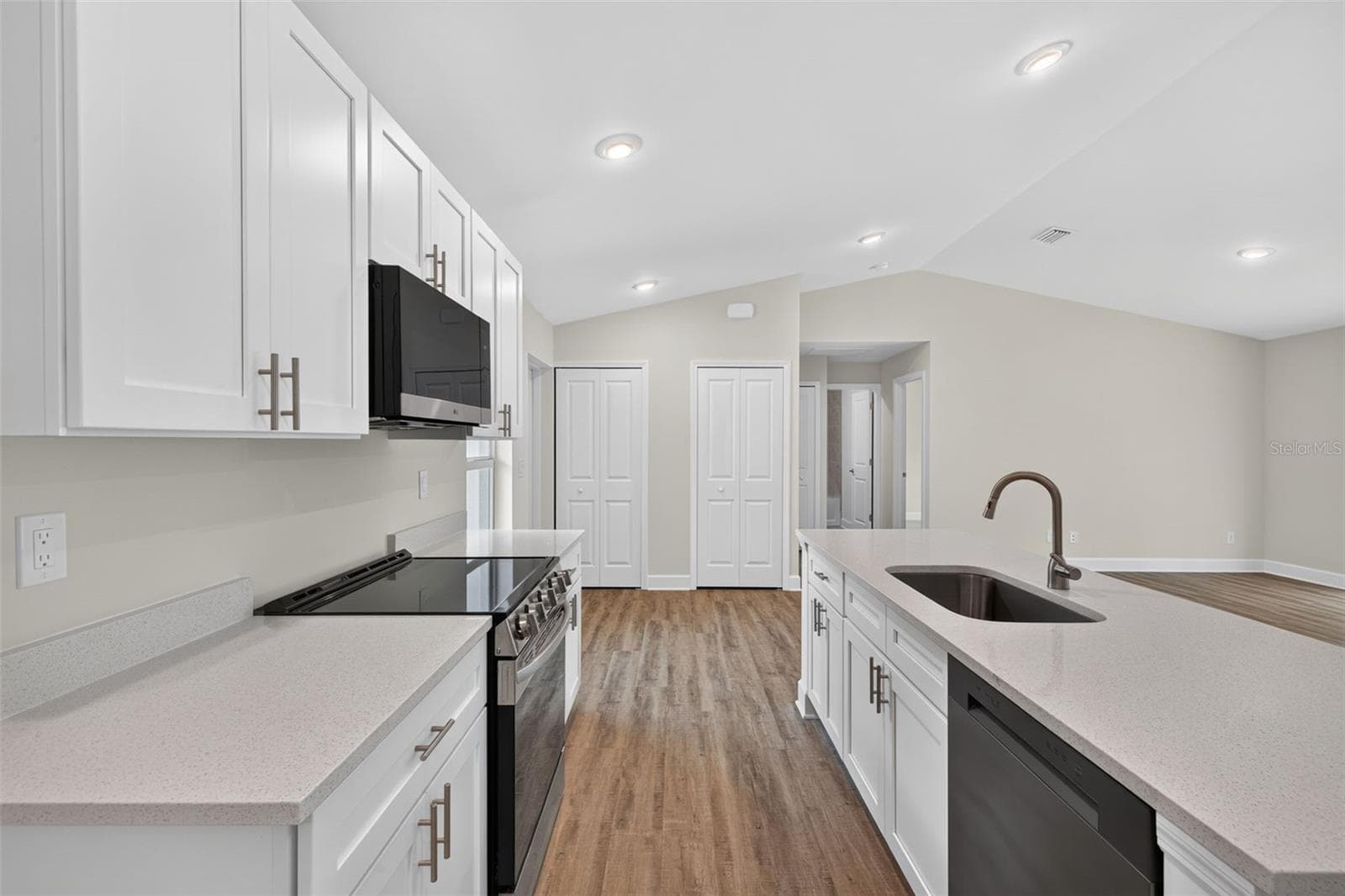 Kitchen - 23477 BRANCH AVE, PORT CHARLOTTE