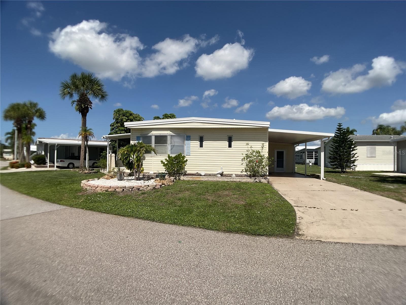 Manufactured Home at 2100 KINGS HIGHWAY TRL #116, PORT CHARLOTTE, photo 3 of 79