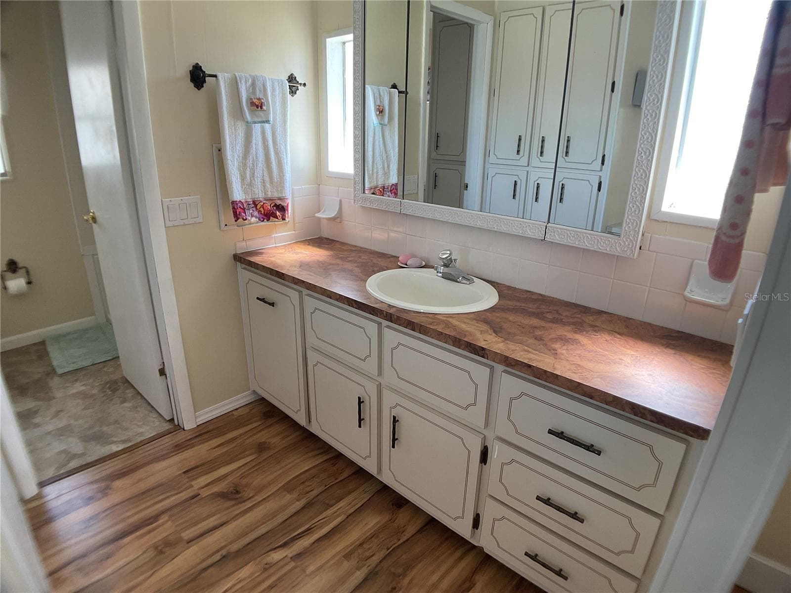 Manufactured Home at 2100 KINGS HIGHWAY TRL #116, PORT CHARLOTTE, photo 17 of 79