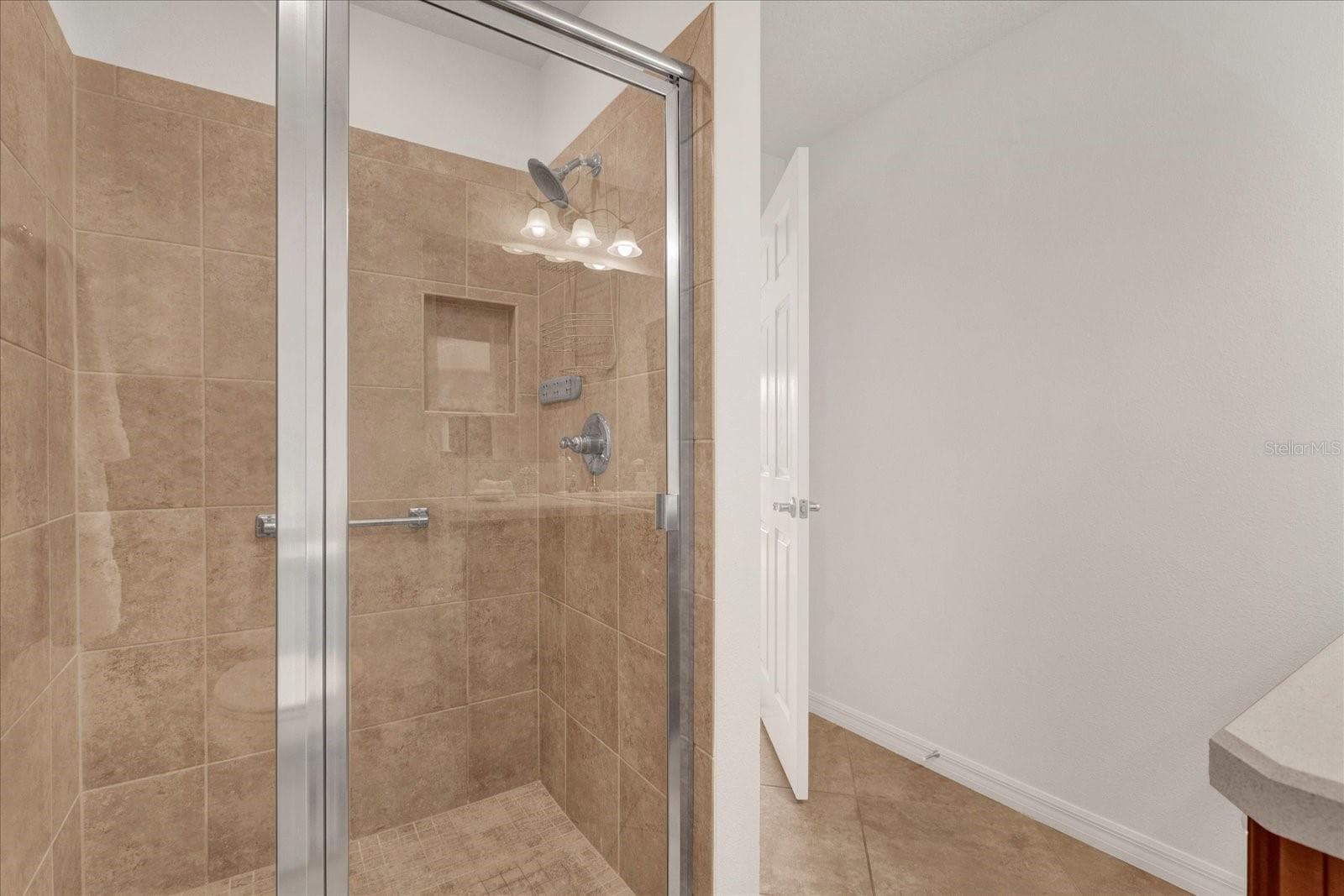 MASTER SHOWER - 2850 CHARLEVOIX ST, THE VILLAGES