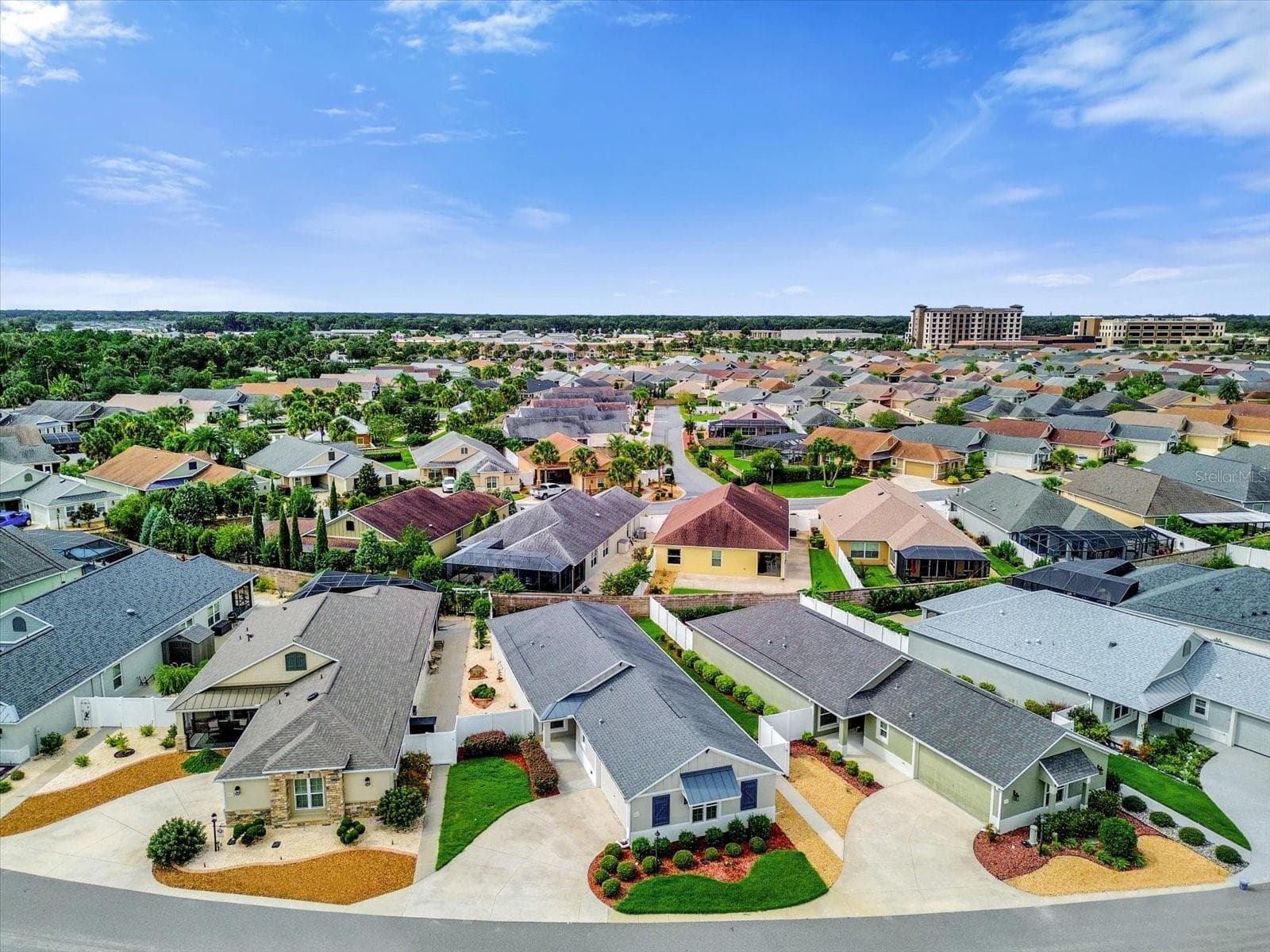 VIEW FROM STREET - 2850 CHARLEVOIX ST, THE VILLAGES