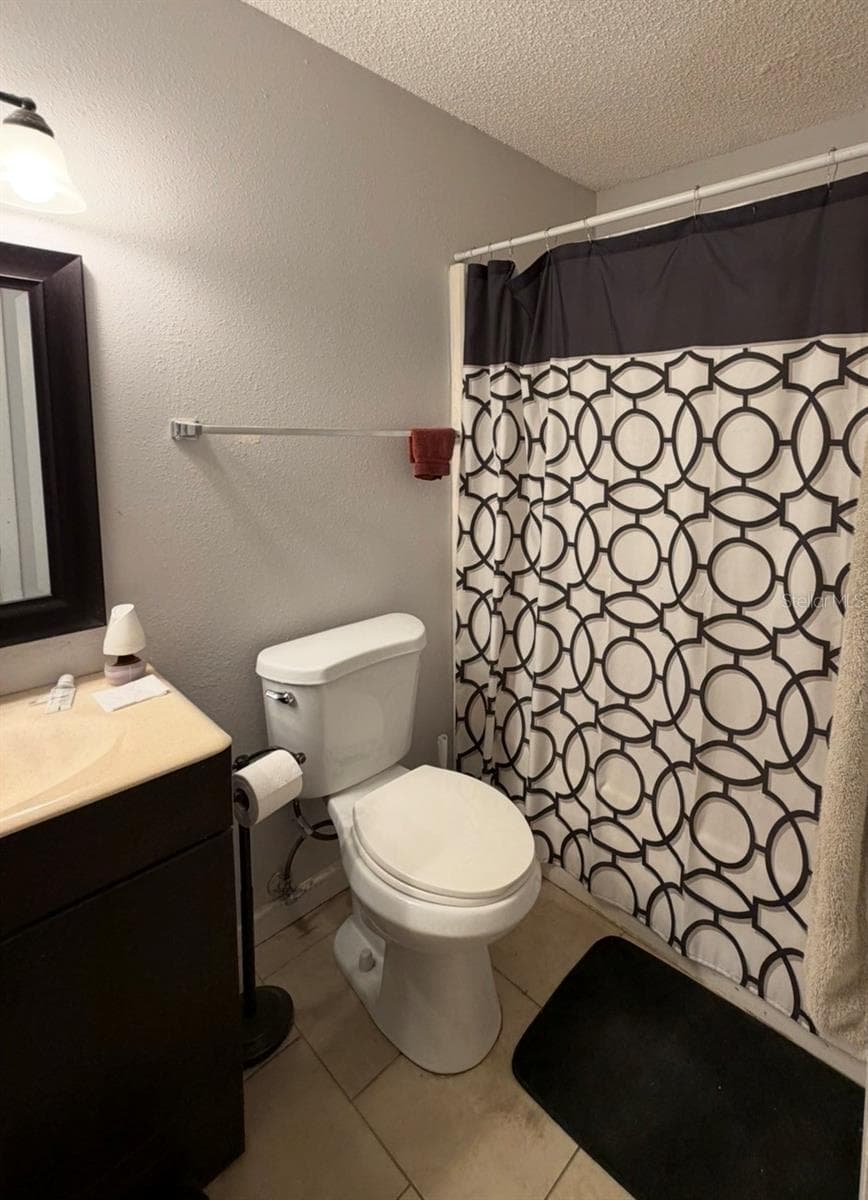 Condominium at 237 RED MAPLE PL, BRANDON, photo 10 of 16