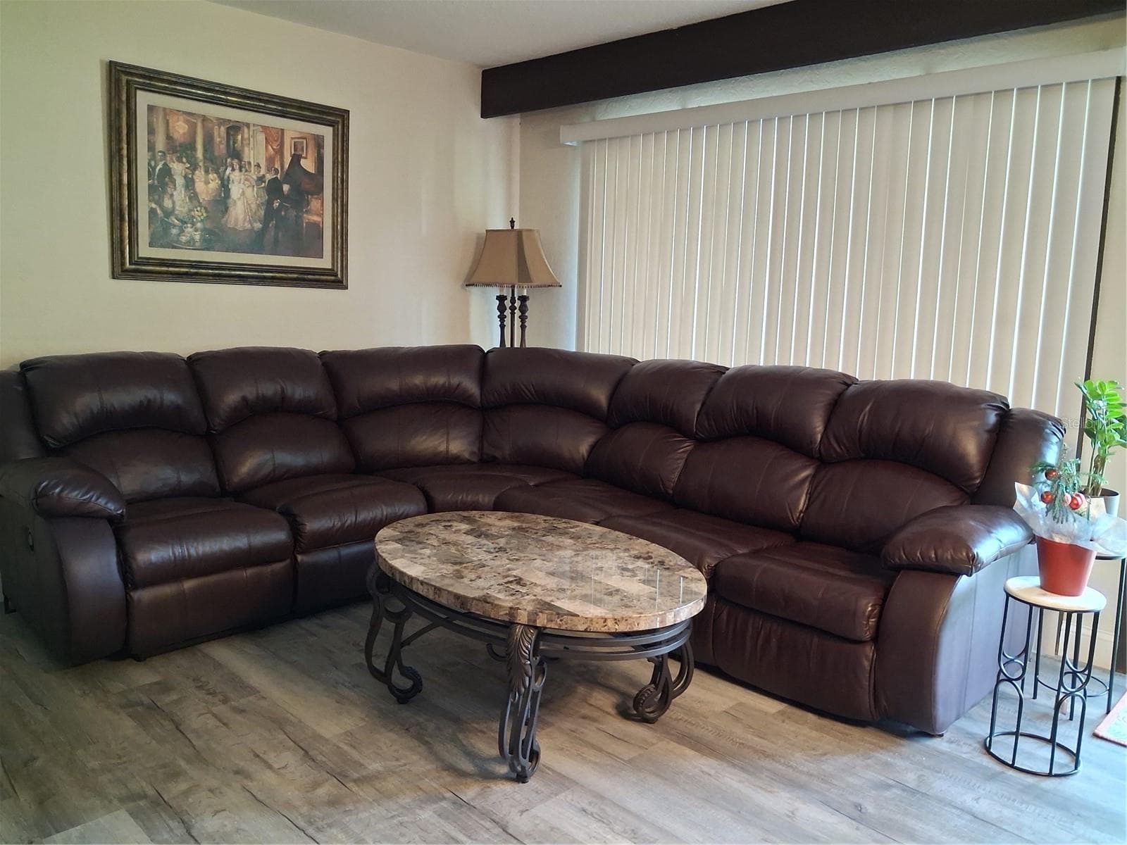 Sofa - 3341 CAMELOT DR #3341, HAINES CITY