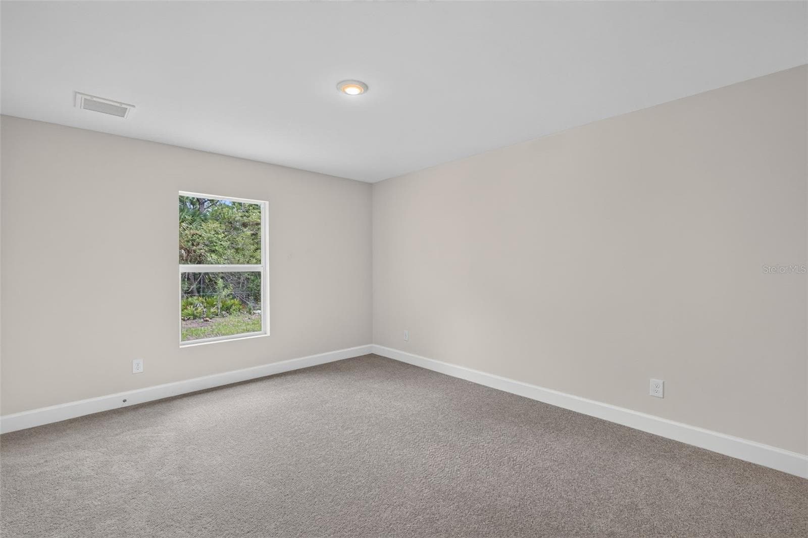 Guest Room - 23485 BRANCH AVE, PORT CHARLOTTE