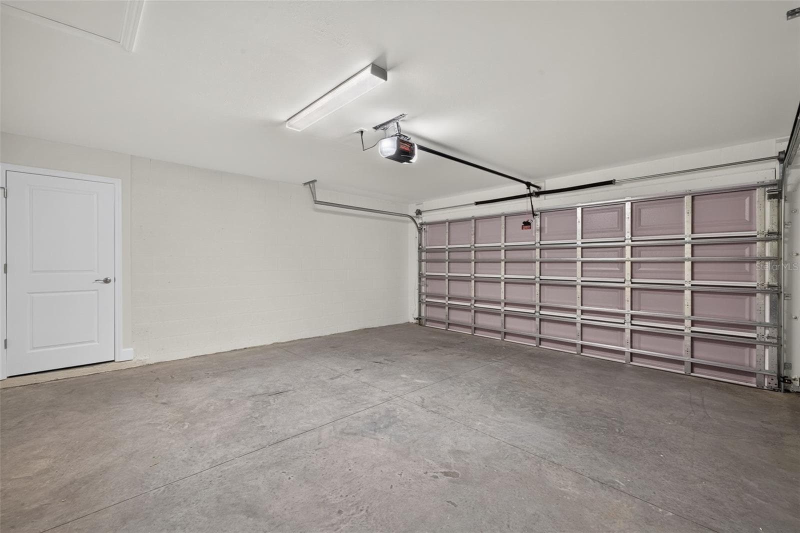 Garage - 23485 BRANCH AVE, PORT CHARLOTTE