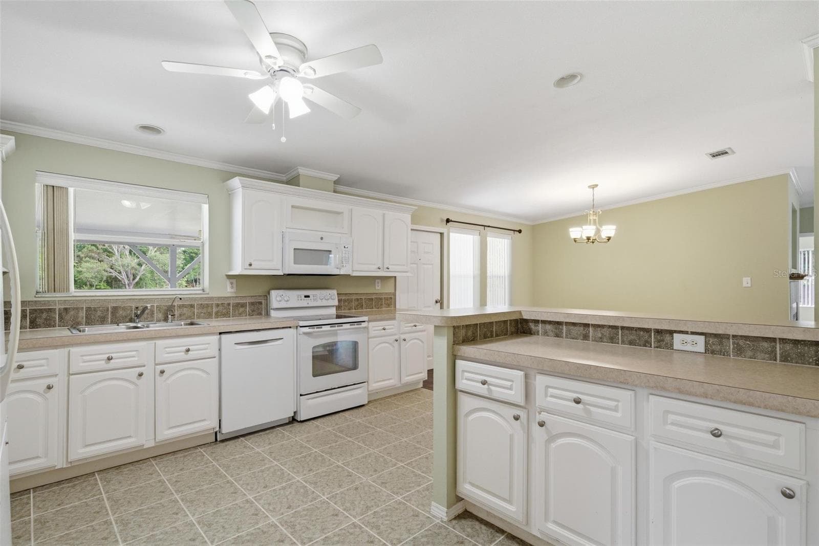 Manufactured Home at 2564 N CREDE AVE, CRYSTAL RIVER, photo 12 of 65