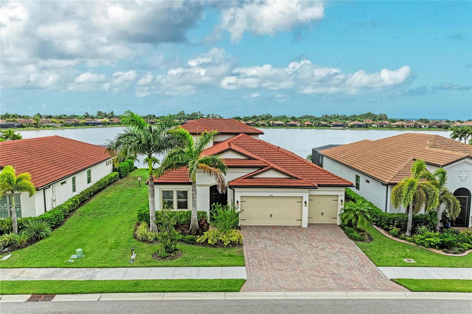 Single Family Residence at 289 VILLORESI BLVD, NOKOMIS, photo 2 of 99