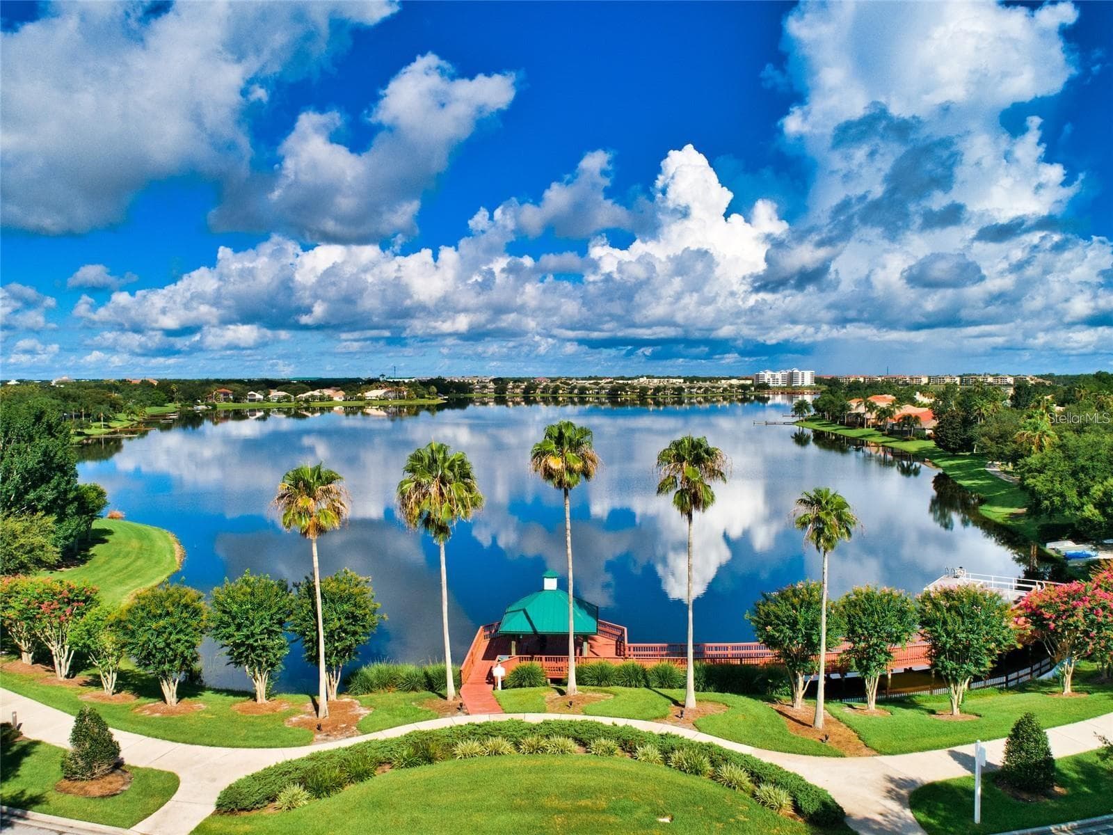 Drone view entering Edgewater - 8428 MISTY MORNING CT, LAKEWOOD RANCH