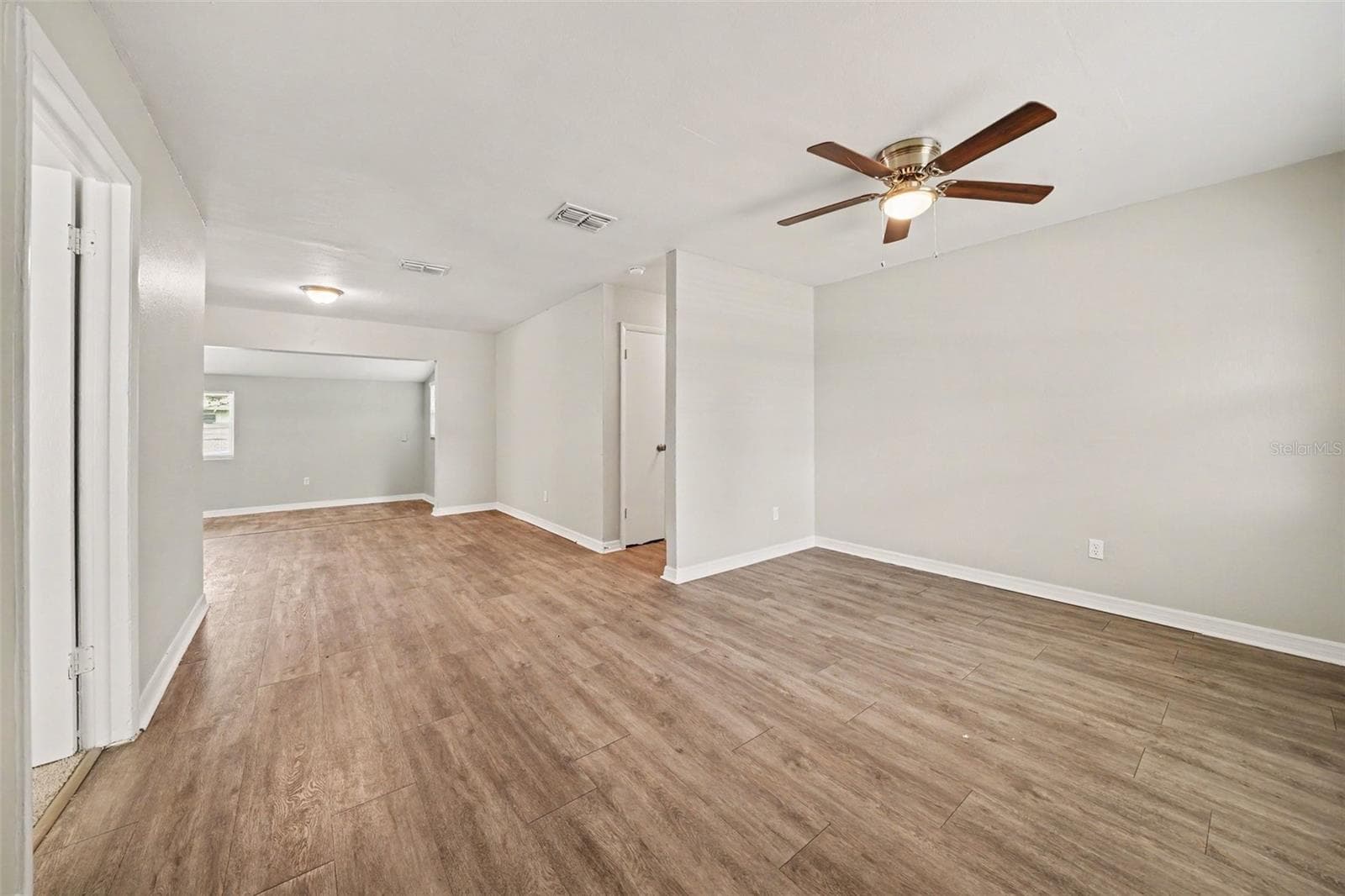 Single Family Residence at 1895 S IVEY LN, ORLANDO, photo 7 of 19