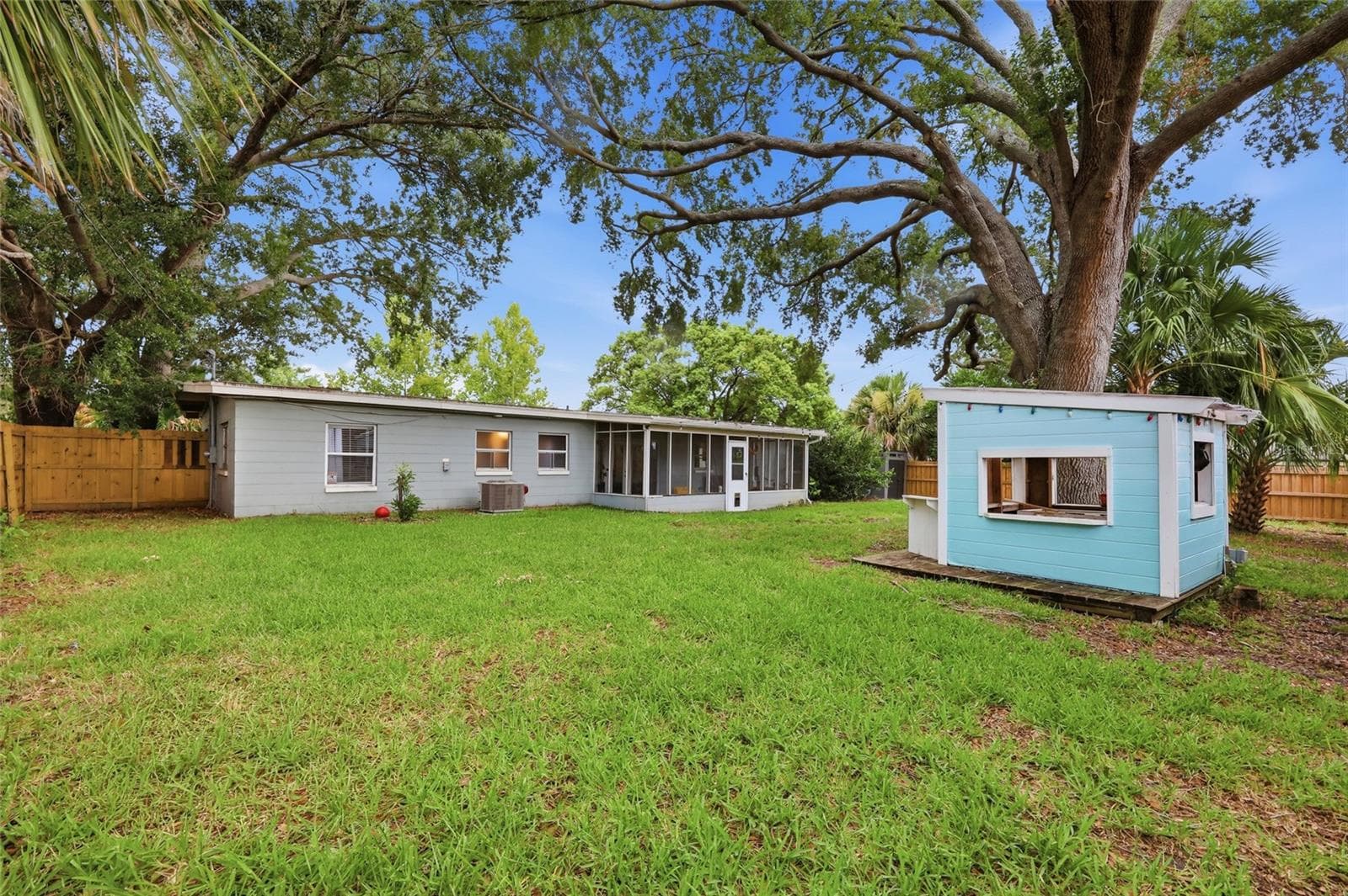Single Family Residence at 712 MALONE DR, ORLANDO, photo 22 of 32