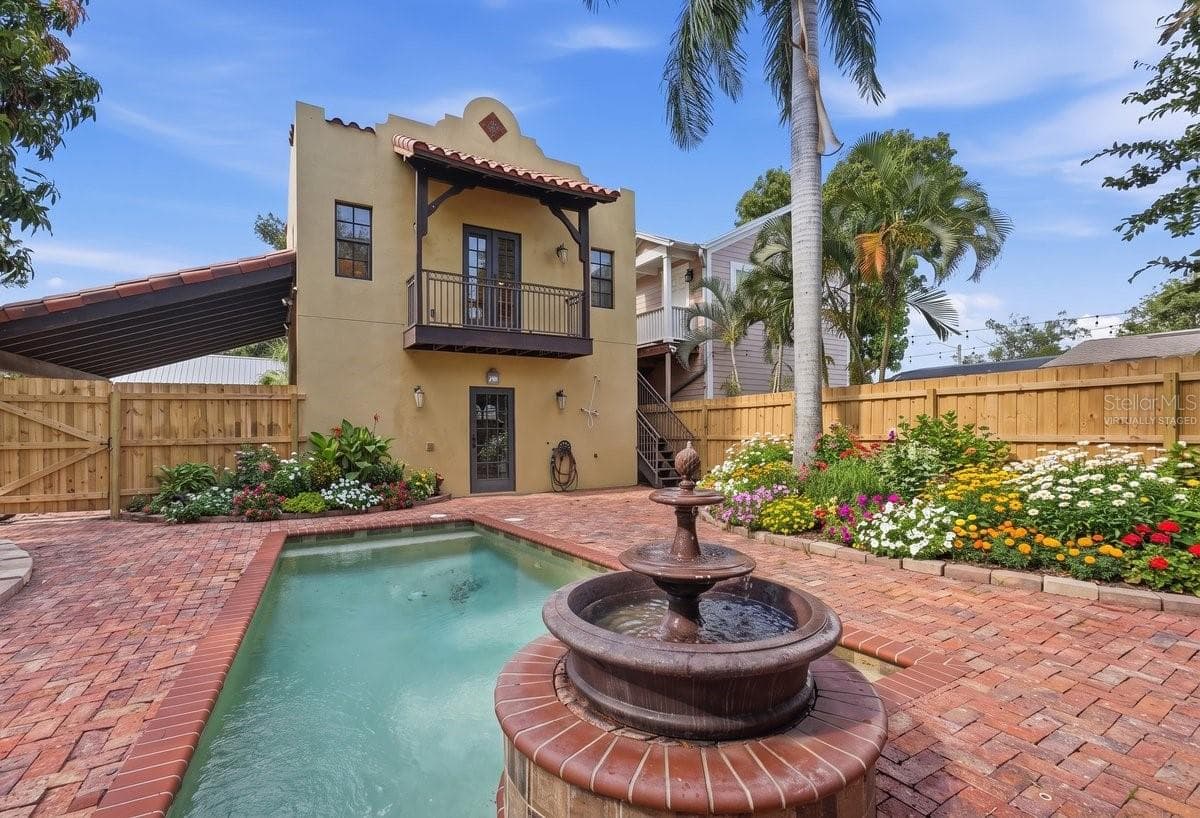Virtually Staged - 1719 7TH ST, SARASOTA