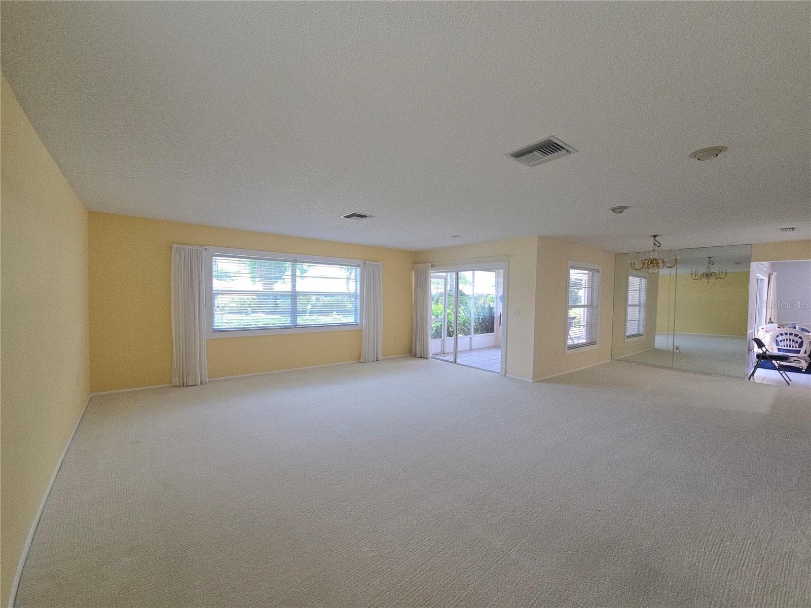 Condominium at 6601 11TH AVE W #6003, BRADENTON, photo 12 of 26