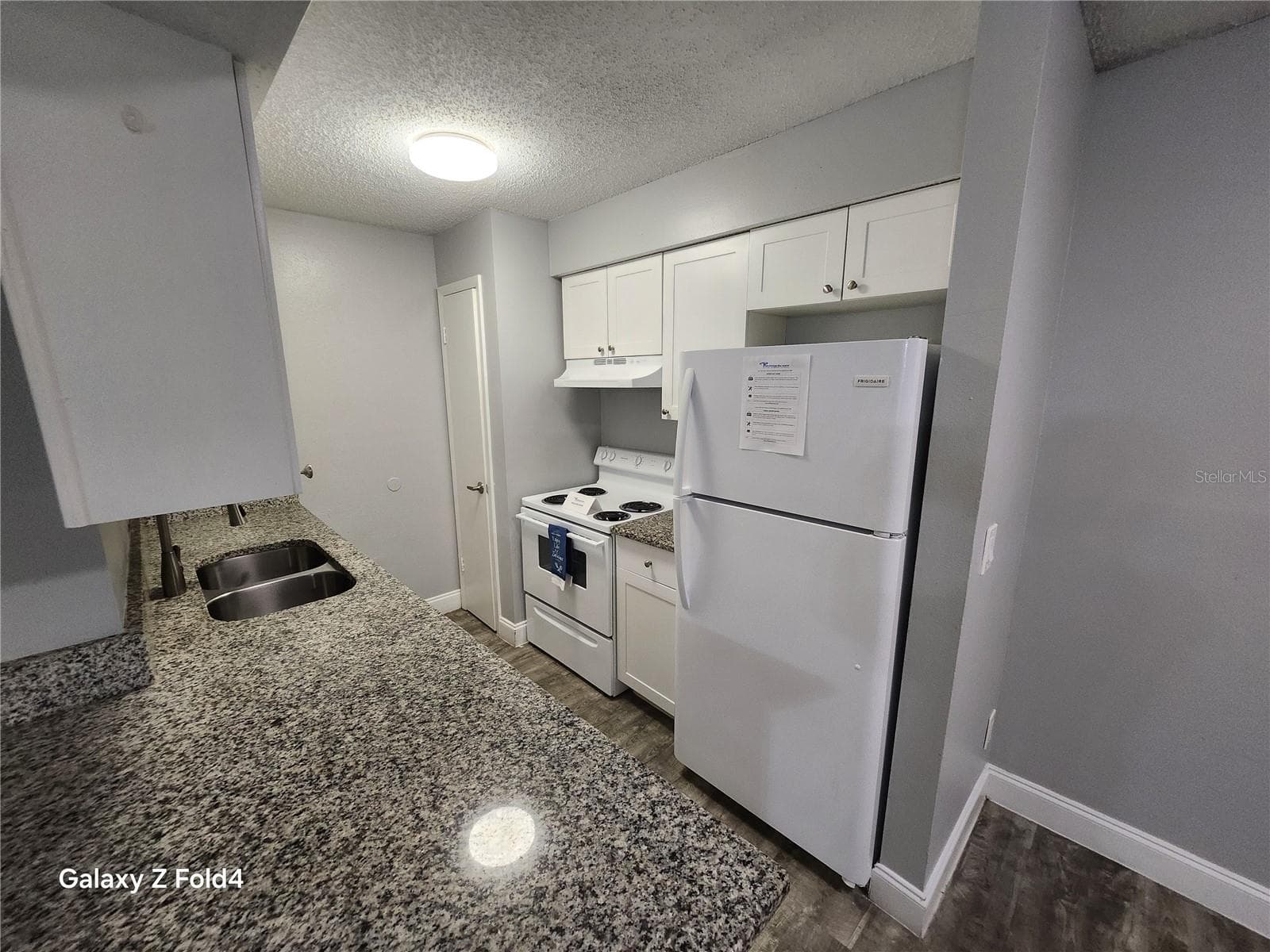 Condominium at 502 GOLDEN RAINTREE PL, BRANDON, photo 9 of 22