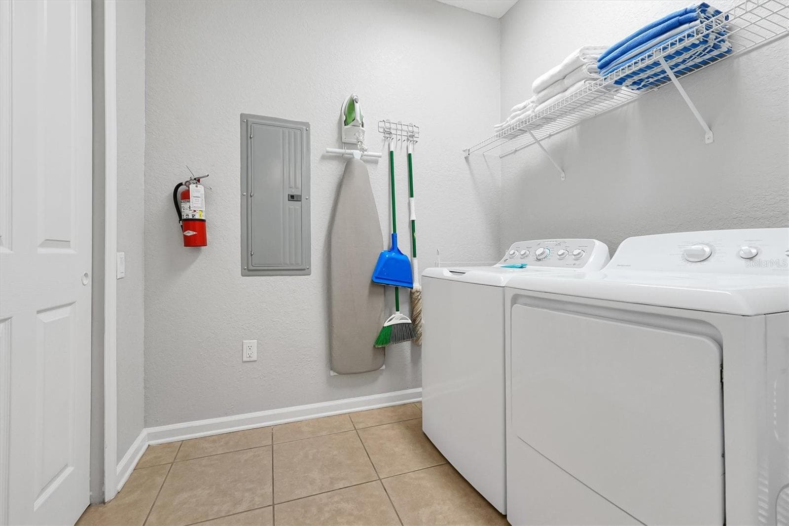 Condominium at 5048 SHOREWAY LOOP #10204, ORLANDO, photo 27 of 49