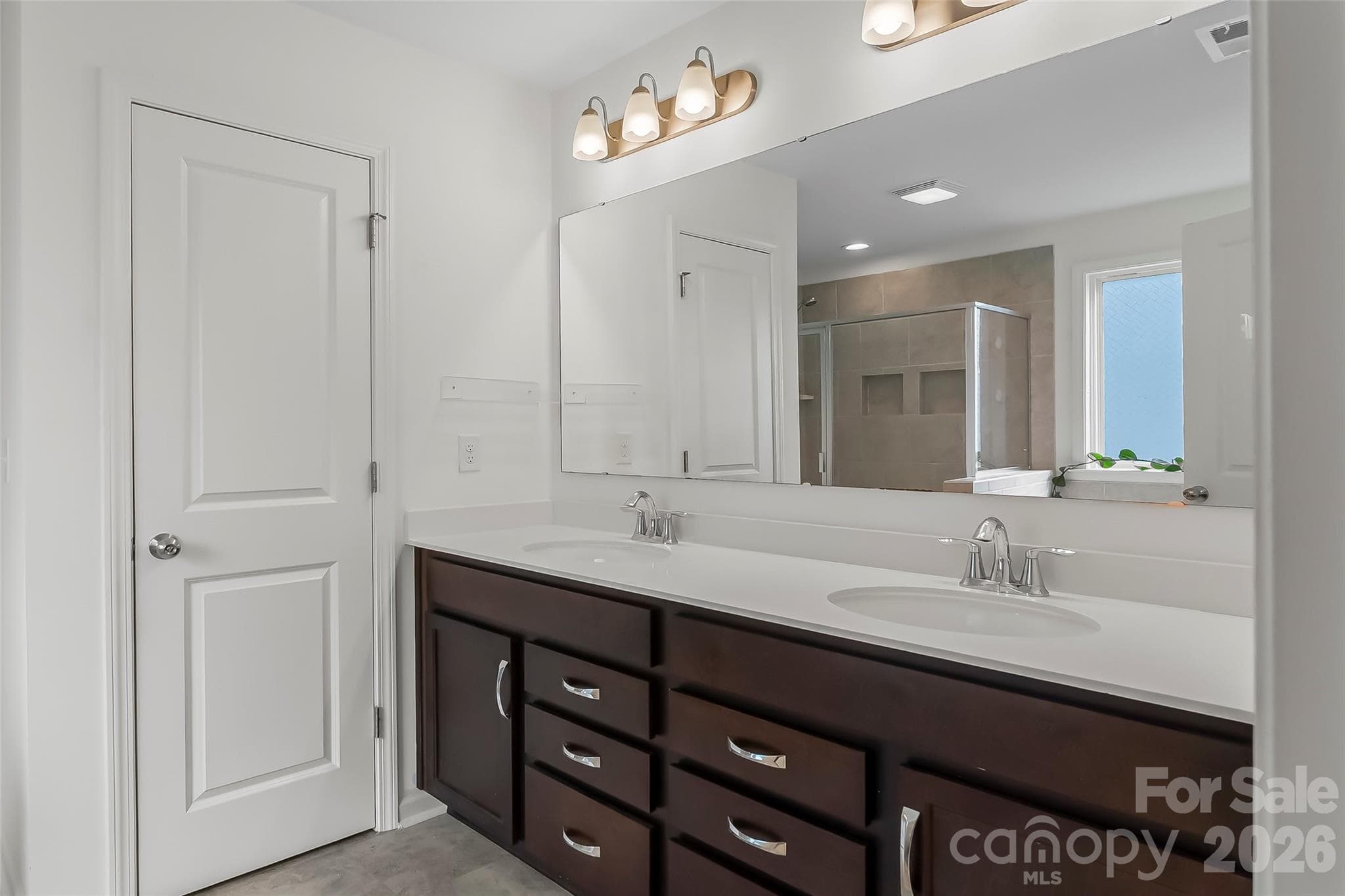 Single Family Residence at 112 Divot Lane, Statesville, photo 21 of 36