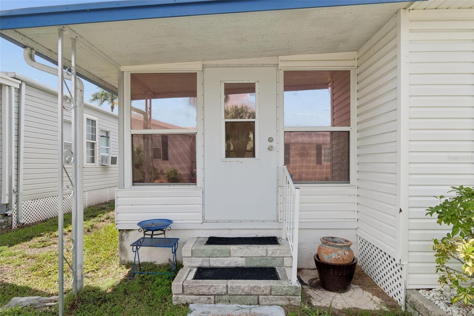 Mobile Home at 18675 US HIGHWAY 19 N #116, CLEARWATER, photo 4 of 70
