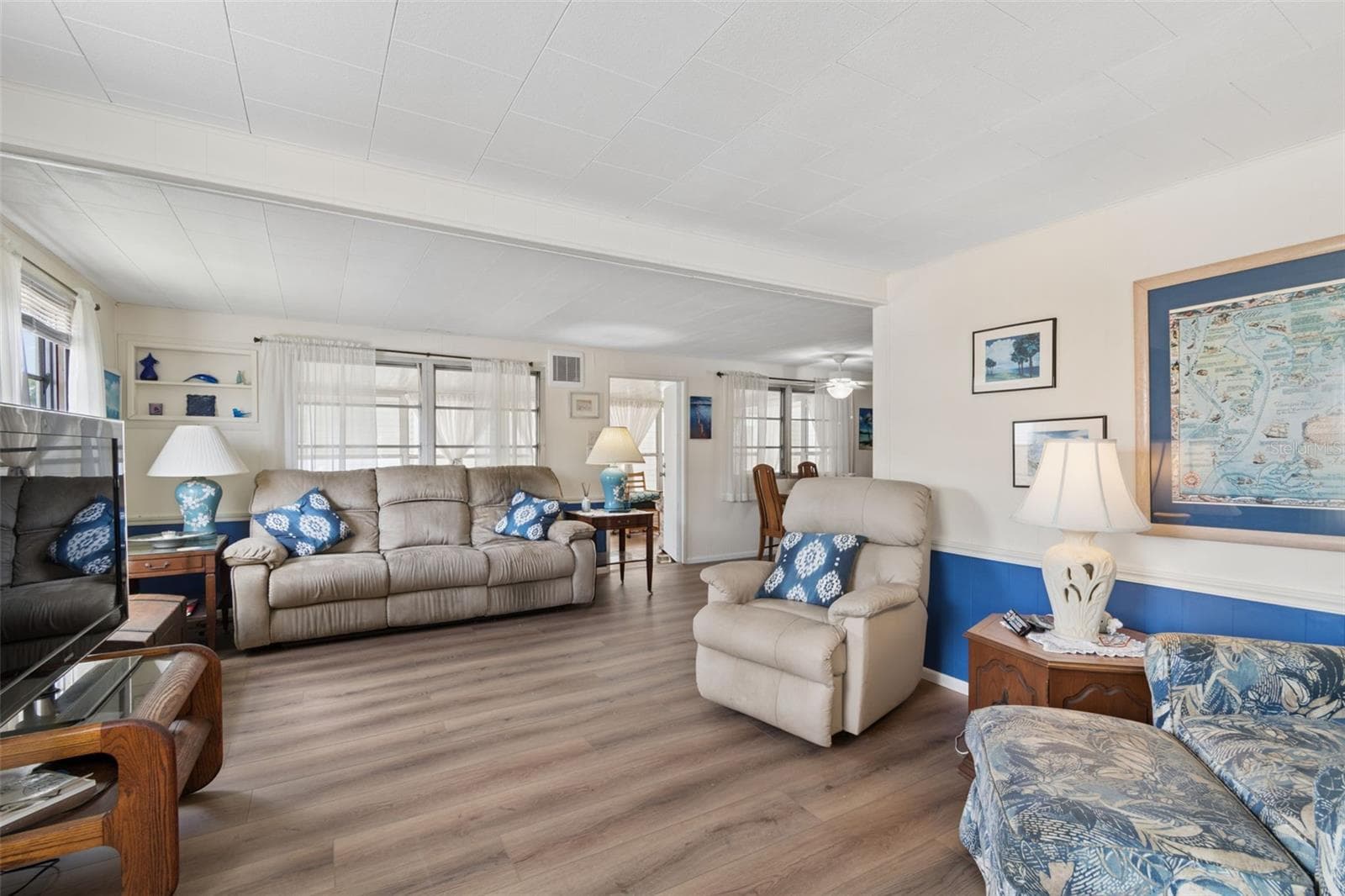 Mobile Home at 18675 US HIGHWAY 19 N #116, CLEARWATER, photo 20 of 70