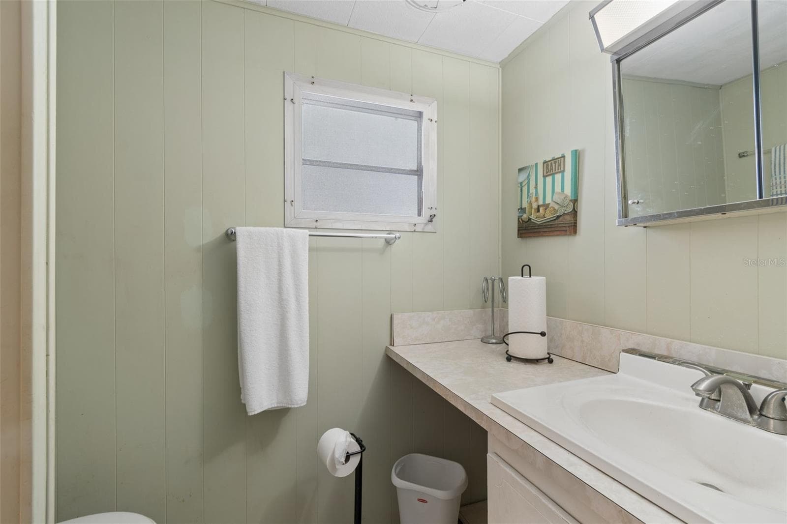 Mobile Home at 18675 US HIGHWAY 19 N #116, CLEARWATER, photo 33 of 70