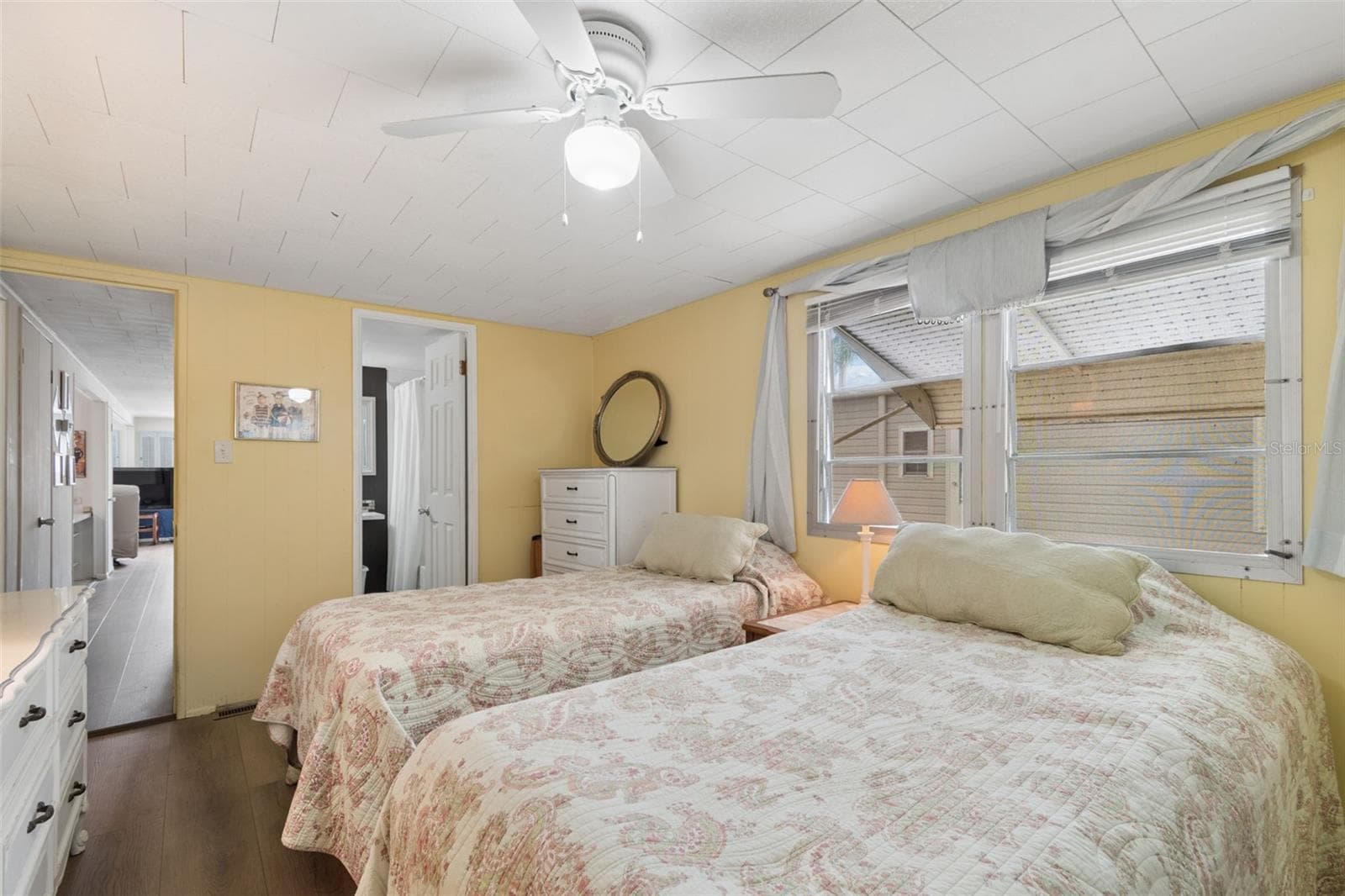 Mobile Home at 18675 US HIGHWAY 19 N #116, CLEARWATER, photo 37 of 70