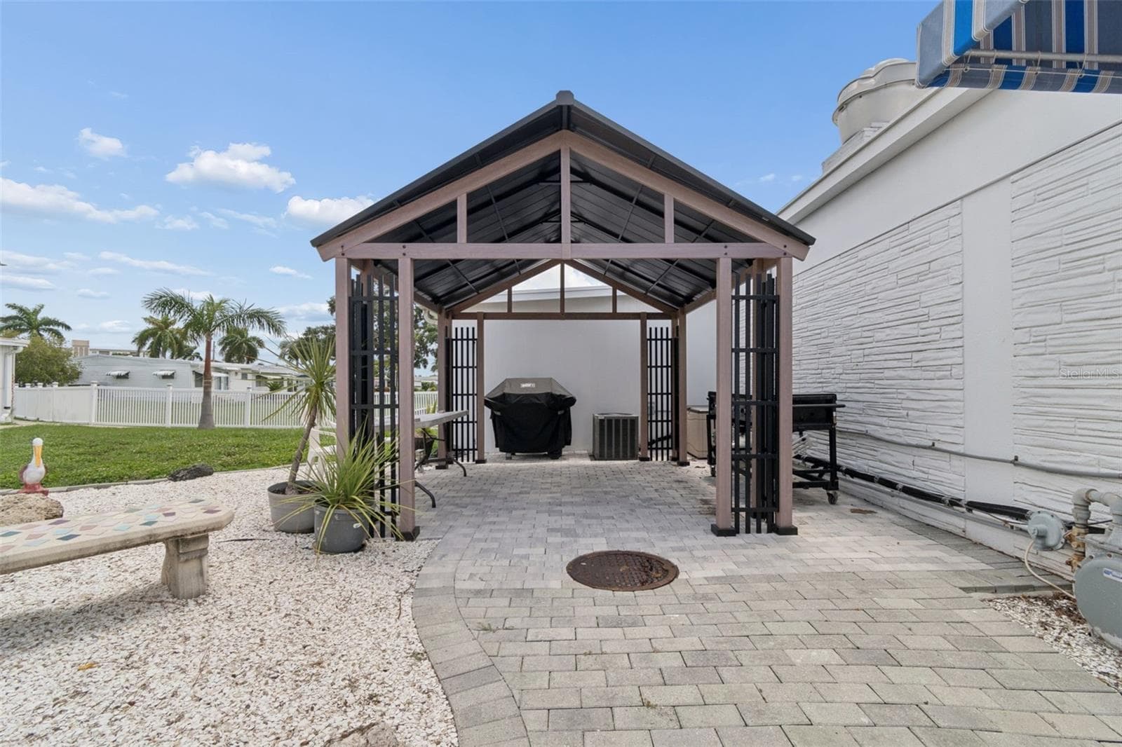 Mobile Home at 18675 US HIGHWAY 19 N #116, CLEARWATER, photo 66 of 70