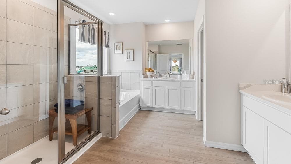 Single Family Residence at 10649 FERN HOLLOW RUN, PARRISH, photo 14 of 37