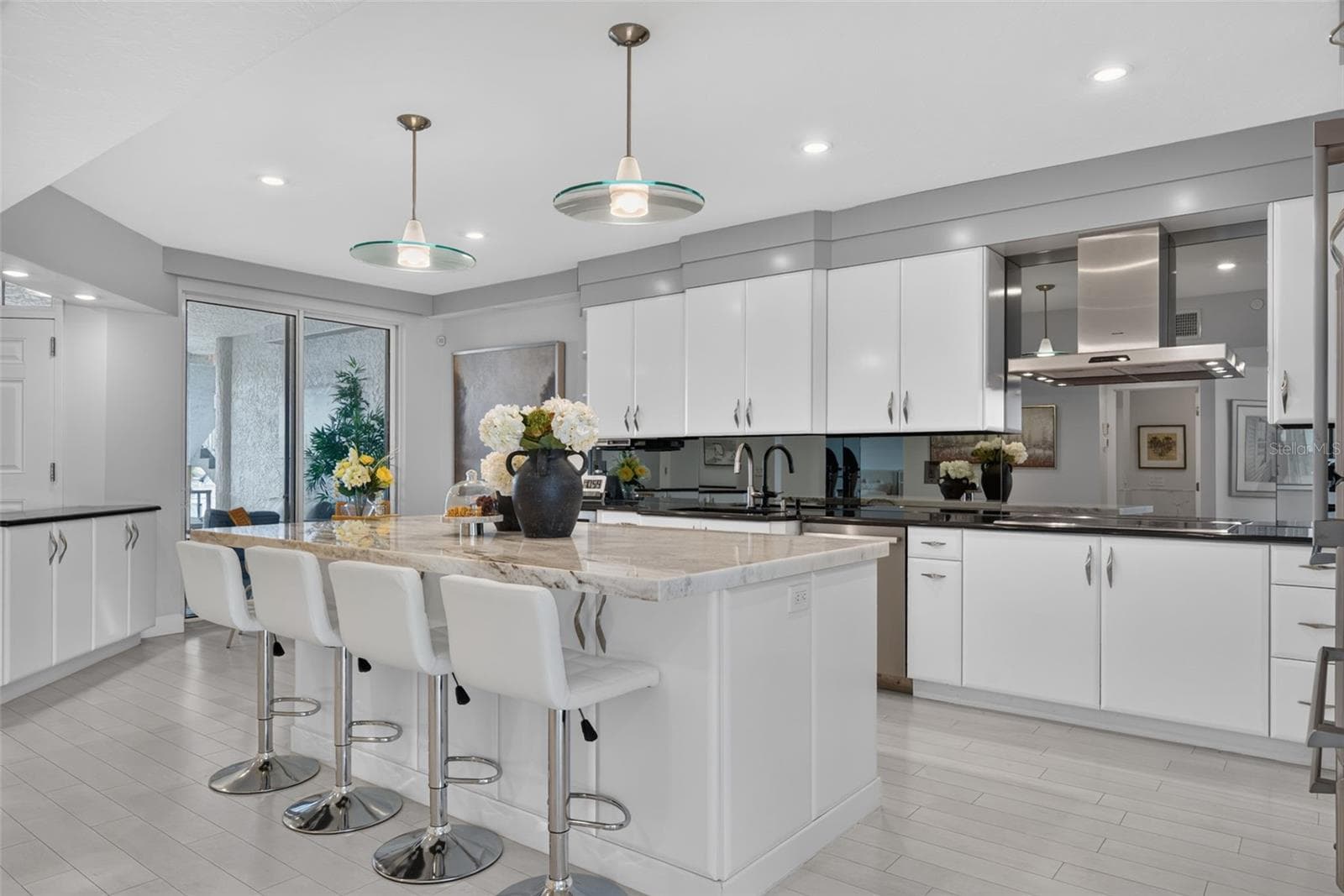 Condominium at 1280 DOLPHIN BAY WAY #402, SARASOTA, photo 11 of 58