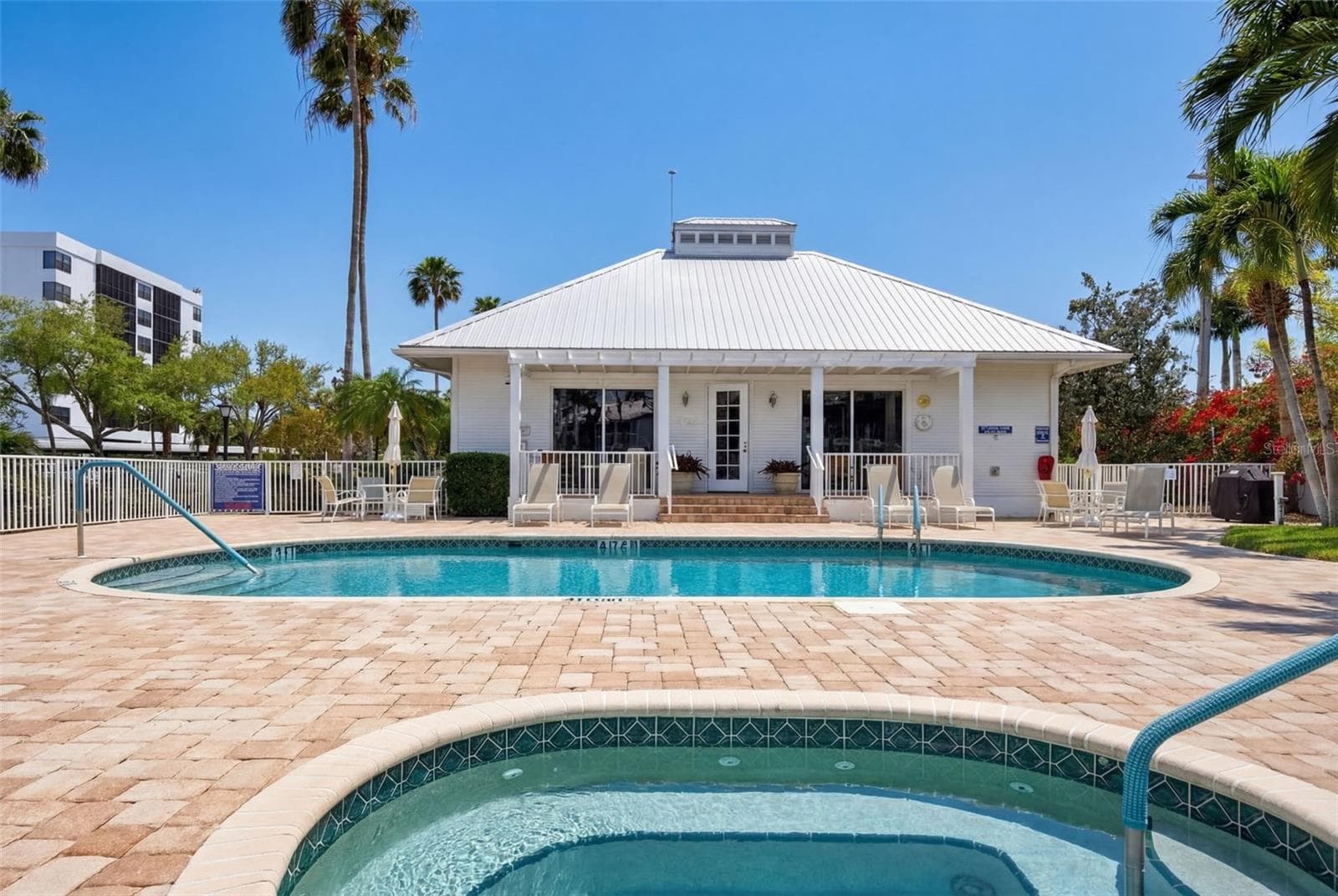 Condominium at 1280 DOLPHIN BAY WAY #402, SARASOTA, photo 42 of 58